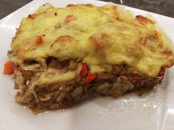 Pierś kaczki zapiekana z serem i warzywami