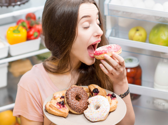 Czy jesz za dużo cukru? 6 niepokojących oznak