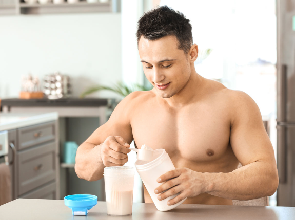 Co musisz wiedzieć, zanim sięgniesz po białko serwatkowe? 