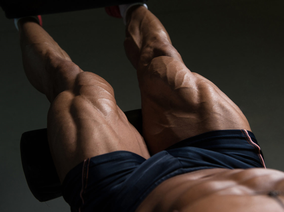 Jak trenować nogi? 6 najlepszych planów treningowych dla mężczyzn!