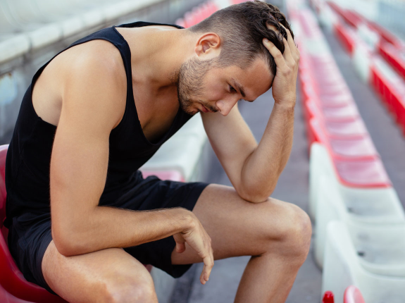 Jakie suplementy mogą pomóc obniżyć stres u sportowca?