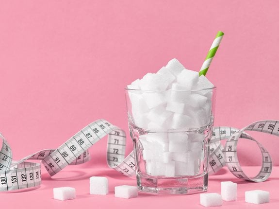 Podatek cukrowy, czy to działa? Cukier a ryzyko zdrowotne