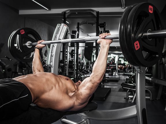 Trening klatki łączyć z bicepsem czy tricepsem?