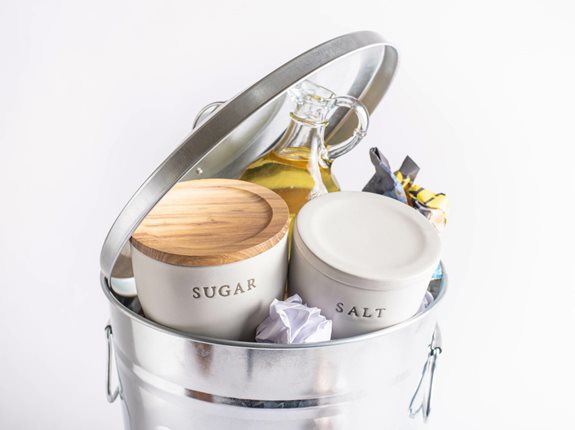 Sól czy cukier - co bardziej nam szkodzi?