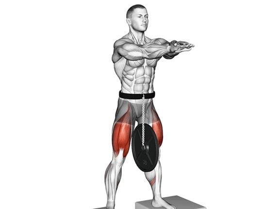 Przysiad z ciężarem umocowanym do pasa wykonywany na skrzyniach - Weighted Full Squat from Deficit