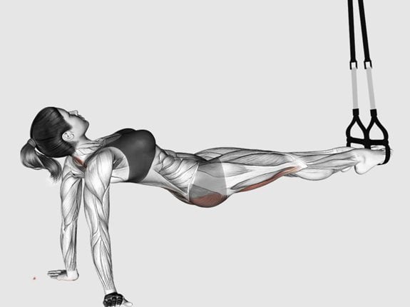 Uginanie tułowia w zawisie na TRX - Suspender Pull Through