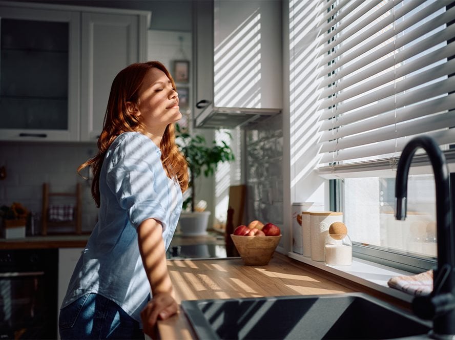 Dlaczego rano potrzebujesz słońca - wpływ na hormony, sen i wyniki treningowe