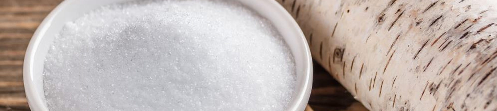 Ksylitol - właściwości, zastosowanie. Czy dodawać cukier brzozowy do posiłków?