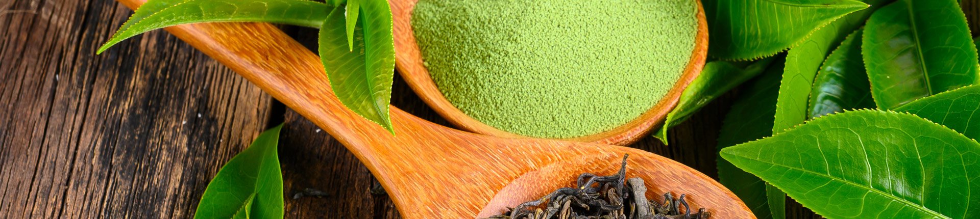 Na co działa zielona herbata, dlaczego warto ją stosować?