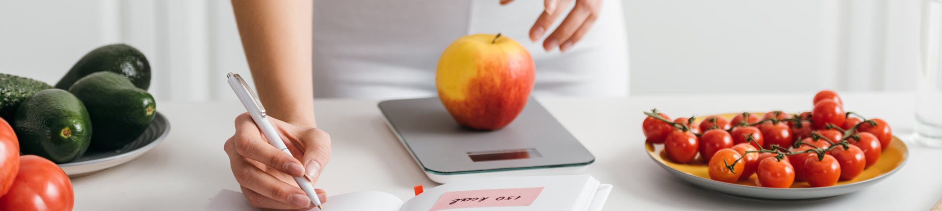 W jaki sposób prowadzenie dziennika kalorii pomaga schudnąć?